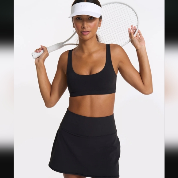 Vuori Volley Skirt Solid Black Tennis Golf Athletic Skort Twirl Sz Medium EUC - Picture 5 of 16